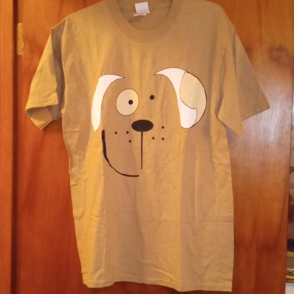 NWOT Gildan Heavyweight Dog Face Tshirt Size M - Picture 2 of 5